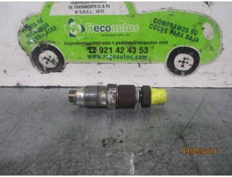 Recambio de inyector para toyota avensis berlina (t 22) 2.0 turbodiesel cat referencia OEM IAM 2367027030 