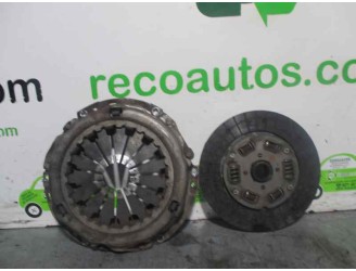 Recambio de kit embrague para toyota yaris (ncp1/nlp1/scp1) 1.4 turbodiesel cat referencia OEM IAM   