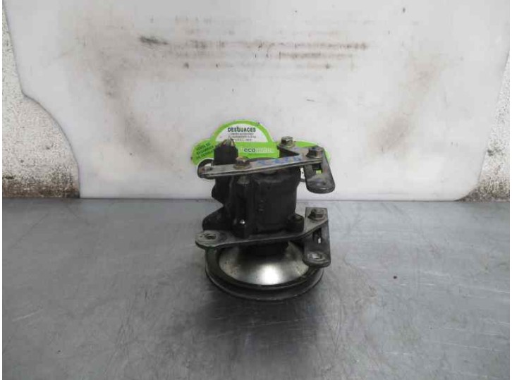 Recambio de bomba servodireccion para volvo serie 940 berlina/familiar 2.4 turbodiesel referencia OEM IAM 8252306 26016947 DELPH