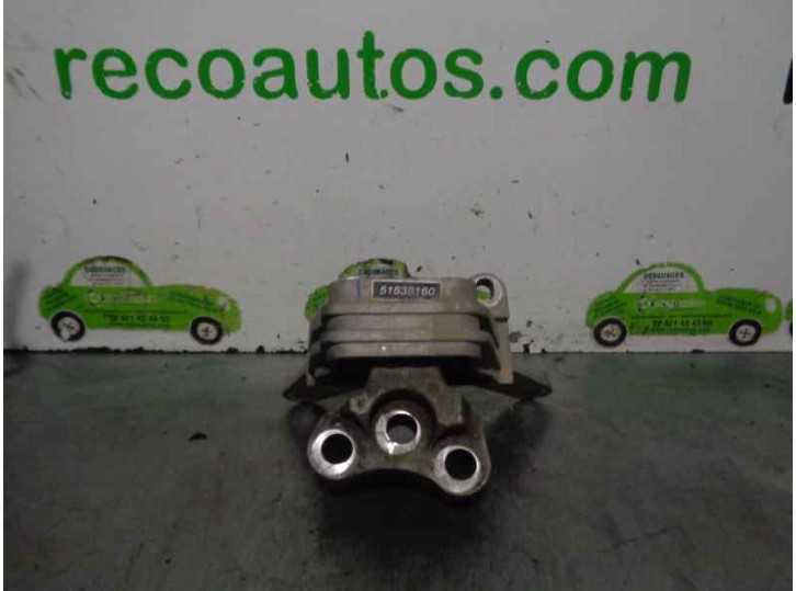 Replacement left engine mount for Lancia Delta III (844_) 1.6 D Multijet (844.AXP1A) OEM IAM reference 51838160 