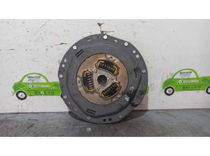 Recambio de kit embrague para toyota yaris 1.5 16v cat (híbrido) referencia OEM IAM 5J160979 