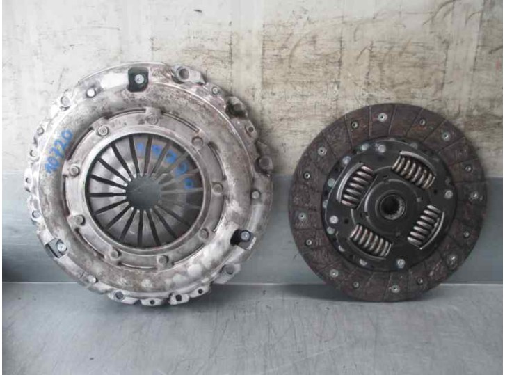 Replacement clutch kit for Citroën C5 saloon 2.0 16V CAT (RFJ / EW10A) OEM IAM reference DP64948B51 