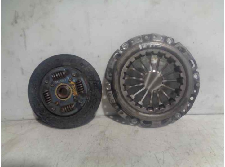 Replacement clutch kit for Kia Picanto 1.0 CAT OEM IAM reference 4130002520 DRY