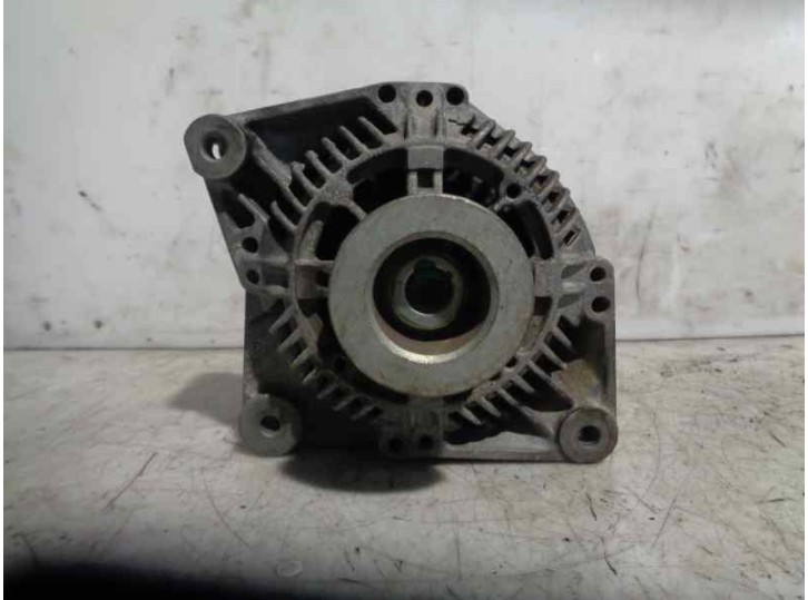 Recambio de alternador para volvo v40 familiar 2.0 turbo cat referencia OEM IAM 016653 VALEO