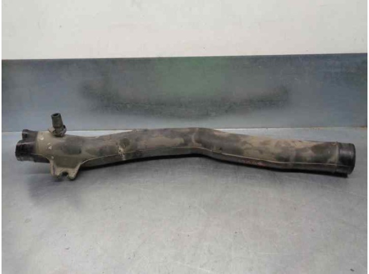 Recambio de tubo para nissan trade 100 3.0 turbodiesel referencia OEM IAM 16575C4808 