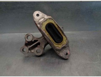 Replacement gearbox mount for Opel Astra J GTI 1.4 sedan P10 OEM IAM reference 13248549 