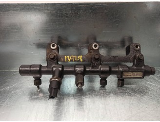 Recambio de rampa inyectora para kia carnival ii 2.9 crdi cat referencia OEM IAM 315004X500 