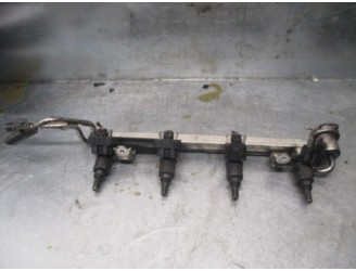 Replacement fuel rail for Seat Leon (1M1) 1.8 20V OEM IAM reference 