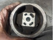 Replacement left engine mount for Skoda Rapid 1.2 8V TSI OEM IAM reference 5JA998225A 