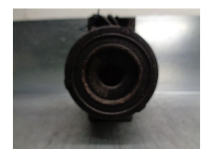 Recambio de compresor aire acondicionado para bmw serie 7 (e38) 730d automático referencia OEM IAM 64526910459 4472208020 DENSO