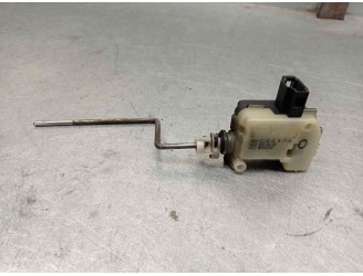 Recambio de motor tapa deposito combustible para smart forfour 1.5 cat referencia OEM IAM A4548200326 