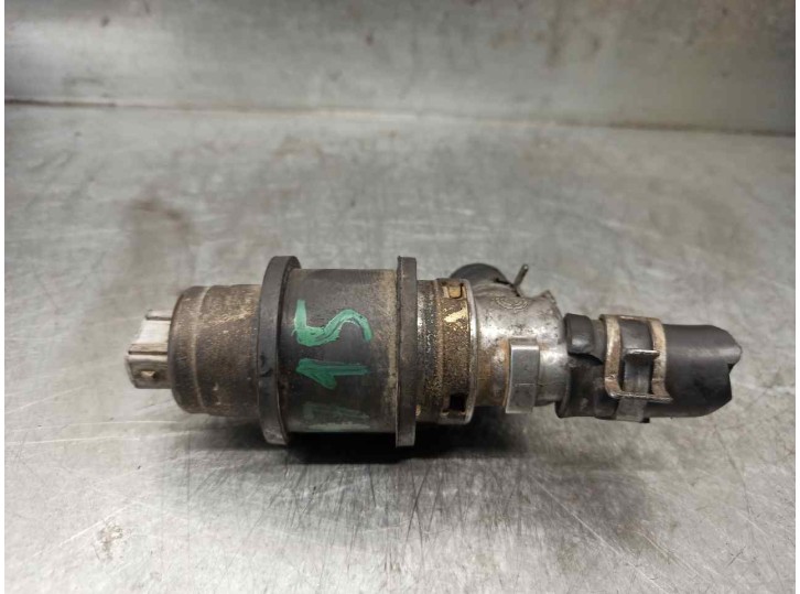 Recambio de bomba agua para kia sportage 2.0 cat referencia OEM IAM 