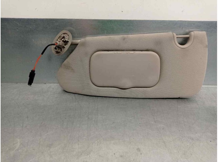 Recambio de parasol izquierdo para chrysler voyager (rg) 2.5 crd executive referencia OEM IAM 4031392  