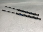 Replacement trunk / tailgate struts for Land Rover Discovery V6 TD Edition 60 Yrs OEM IAM reference BHE780012 