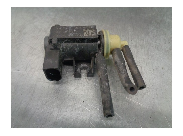 Recambio de electrovalvula vacio para audi a1 (8xk) adrenalin referencia OEM IAM 1K0906627B 4011464A WOCO
