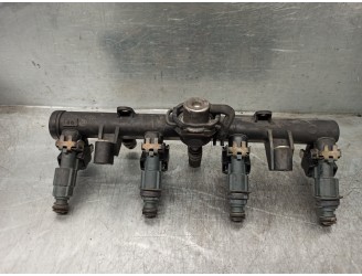 Recambio de rampa inyectora para seat ibiza (6k1) free sky referencia OEM IAM 030133319AA 0280151071 BOSCH