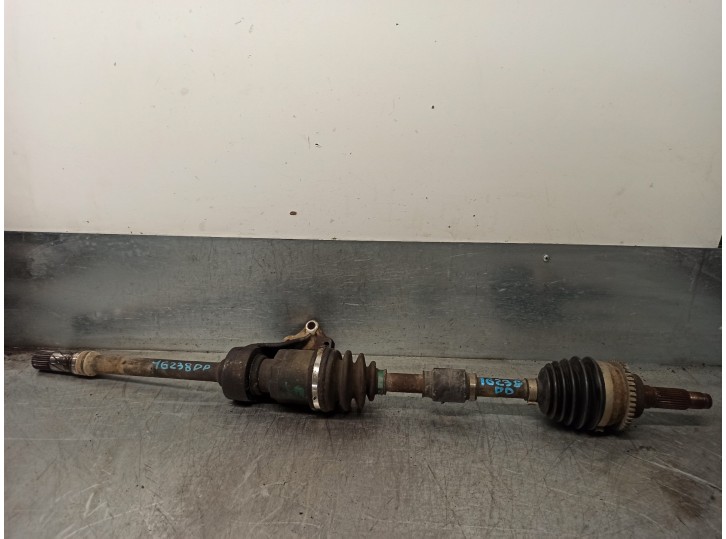 Recambio de transmision delantera derecha para mazda premacy (cp) td active referencia OEM IAM FA612550XA 