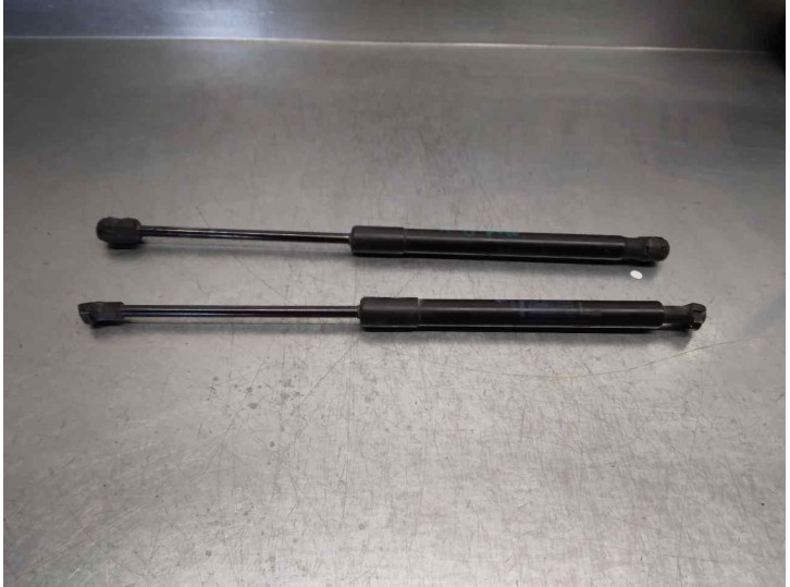 Replacement trunk / tailgate struts for Mini R55 Clubman 16V cat OEM IAM reference 51247167442 
