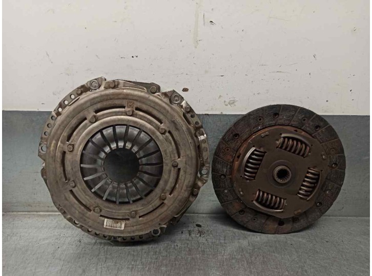 Recambio de kit embrague para ford fiesta vii (hj, hf) 1.0 ecoboost mhev referencia OEM IAM C1BG7563DD 