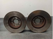 Replacement front brake disc for Volvo V70 estate 2.5 turbodiesel OEM IAM reference 31262095 