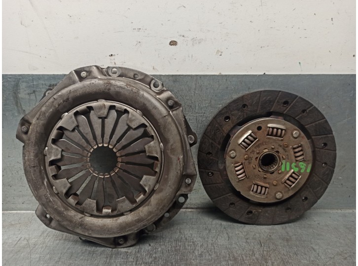 Replacement clutch kit for Citroën AX 1.1 OEM IAM reference 205294 802072 VALEO