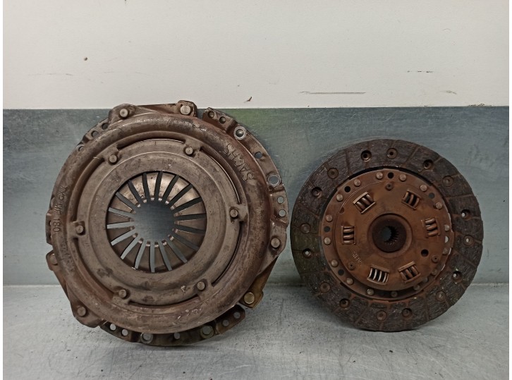 Recambio de kit embrague para fiat punto berl. (176) 1.1 cat referencia OEM IAM 3082000822 3082000822 SACHS