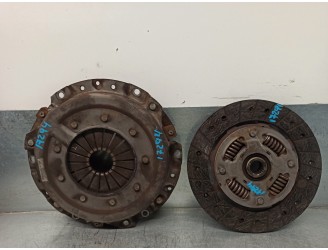 Replacement clutch kit for Fiat Bravo (182) 1.9 turbodiesel OEM IAM reference 71729521 