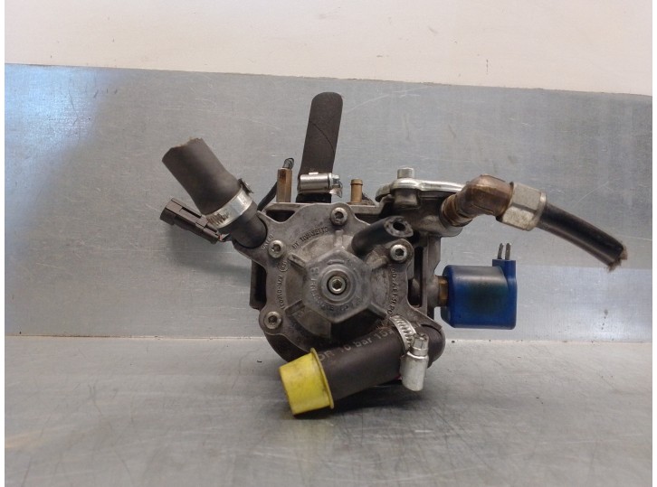 Recambio de bomba combustible para chrysler voyager (gs) 3.8 v6 cat referencia OEM IAM 67R016031 