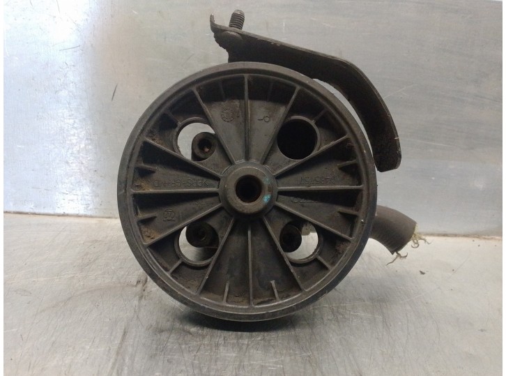 Recambio de bomba servodireccion para volvo v40 familiar 2.0 turbo cat referencia OEM IAM 8251733 7611332112 ZF