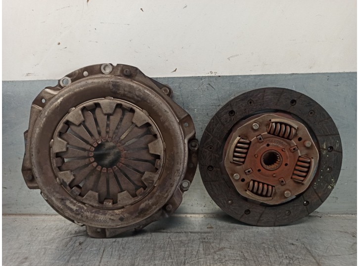 Recambio de kit embrague para citroën c3 1.4 cool referencia OEM IAM 9657883380  VALEO