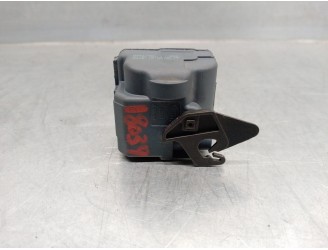 Recambio de motor tapa deposito combustible para mercedes-benz clase c (w204) lim. 2.1 cdi cat referencia OEM IAM 896105 8961-05