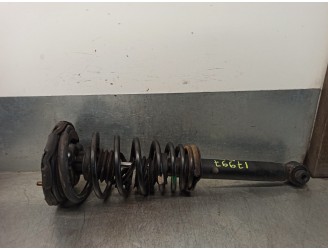 Replacement front right shock absorber for Nissan Primera sedan (P11) 1.6 16V cat OEM IAM reference 67026B8B99 MONROE