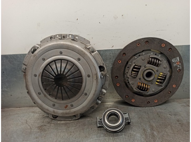 Recambio de kit embrague para fiat ducato bus 2.5 diesel referencia OEM IAM 123012310 123012310 LUK