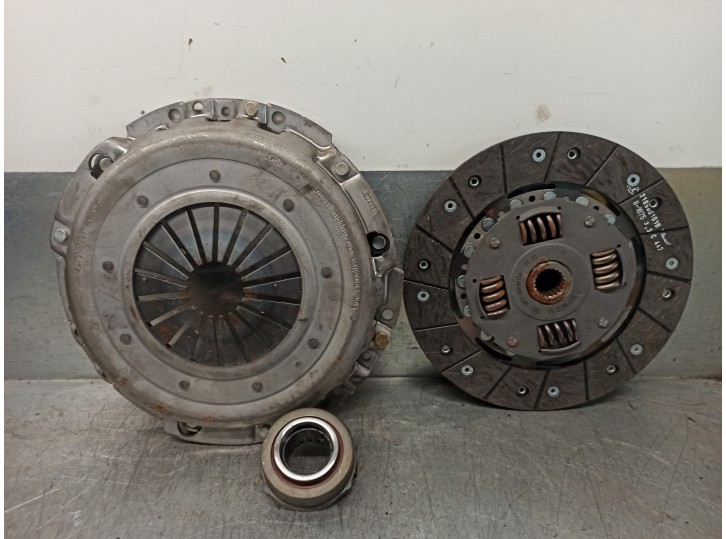 Recambio de kit embrague para fiat croma (182) referencia OEM IAM 123011710 123011710 LUK