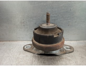 Recambio de soporte motor derecho para citroën saxo 1.5 diesel referencia OEM IAM 184460 