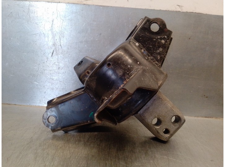 Replacement engine mount for Hyundai i30 1.4 CAT OEM IAM reference 218301M000 218301M000 