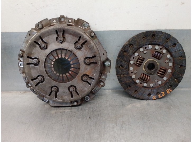 Recambio de kit embrague para kia rio i hatchback (dc) 1.5 16v referencia OEM IAM 0K30E16410 0K30C16460 