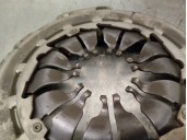 Replacement clutch kit for Nissan Qashqai (J11) 1.2 16V CAT OEM IAM reference 302100495R 
