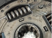 Replacement clutch kit for Iveco Daily closed box (2006 =>) 2.3 diesel OEM IAM reference 504389429 