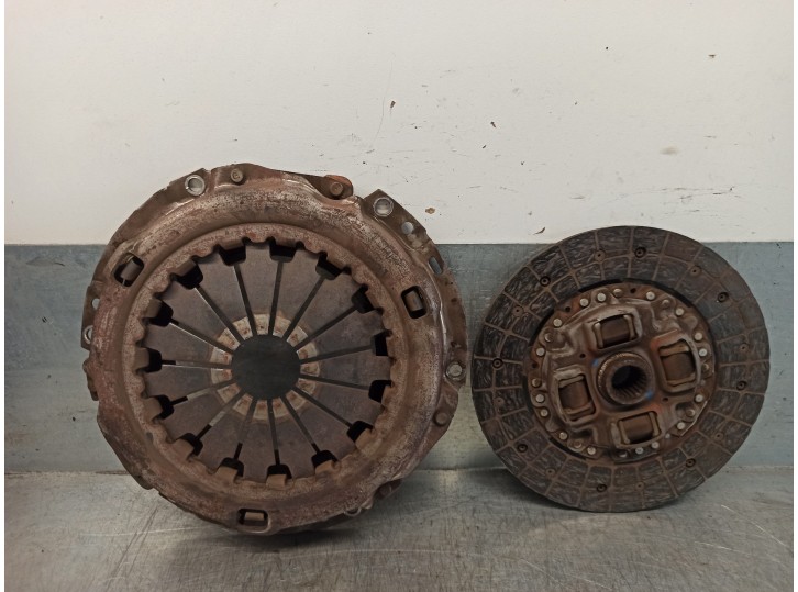 Recambio de kit embrague para toyota corolla (e12) 1.6 16v referencia OEM IAM 3121012201  