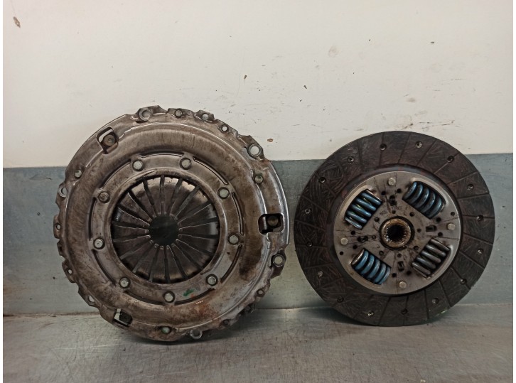 Recambio de kit embrague para peugeot 307 (s1) 2.0 hdi cat referencia OEM IAM 2004CC 195085 VALEO