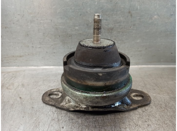 Replacement right engine mount for Fiat Scudo (222) 2.0 16V JTD cat OEM IAM reference 9635939980 