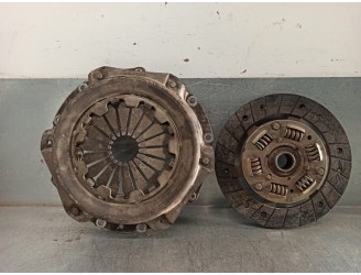 Replacement clutch kit for Nissan Kubistar (X76) 1.2 cat OEM IAM reference 3000100QAR 