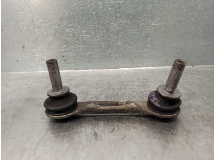 Recambio de bieleta estabilizadora trasera izquierda para ford mustang 2.3 ecoboost cat referencia OEM IAM F2GZ5C486A 