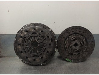 Replacement clutch kit for Ford Transit closed box van '06 2.4 TDCi CAT OEM IAM reference 1512849 