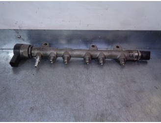 Recambio de rampa inyectora para bmw serie 3 berlina (g20) 2.0 16v turbodiesel referencia OEM IAM 8579239 0445214370 BOSCH