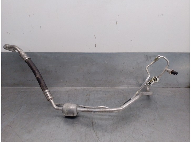 Replacement air conditioning pipes for Opel Corsa E Selective OEM IAM reference 564681336 564681336 