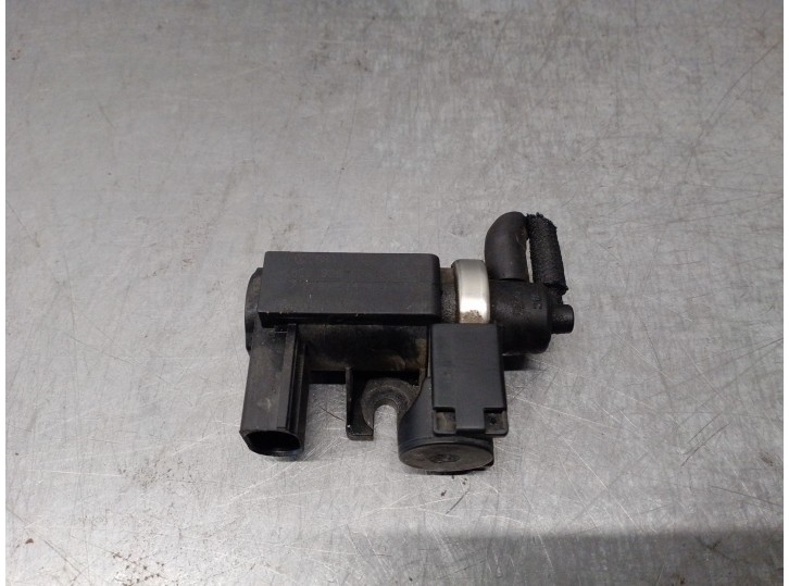 Recambio de electrovalvula vacio para audi a4 berlina (8e) 1.9 tdi referencia OEM IAM 8E0906628 72290314 PIERBURG