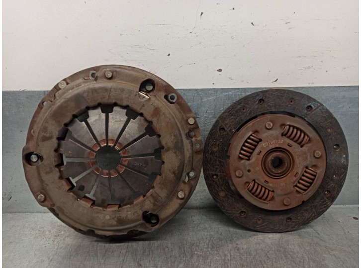 Recambio de kit embrague para fiat punto (evo) (199) 1.4 cat referencia OEM IAM 71753860  