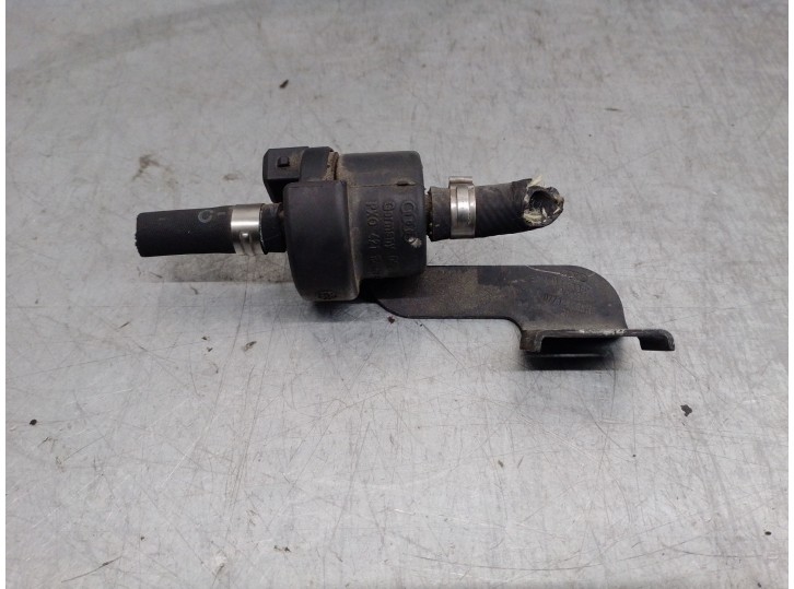 Recambio de valvula aire adicional para audi a8 (d2) 4.2 v8 32v referencia OEM IAM 058133459 42115907 